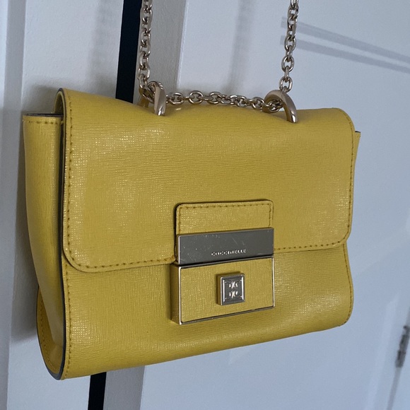 Leather crossbody bag - Picture 3 of 3